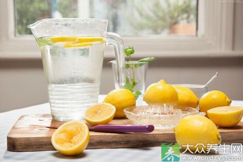 胃酸多吃什么水果好一点 f44d305ea4881927331506.jpg