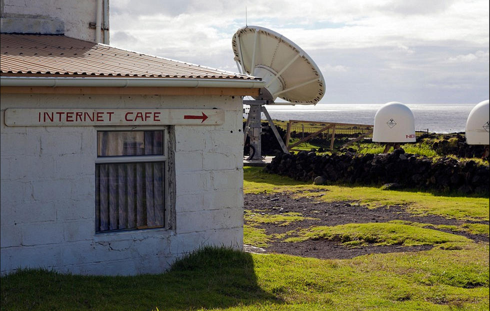 世界最偏远小岛招聘农民喂养265名岛民(6)