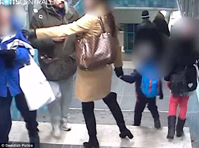 女子献身入室小偷(2)图片