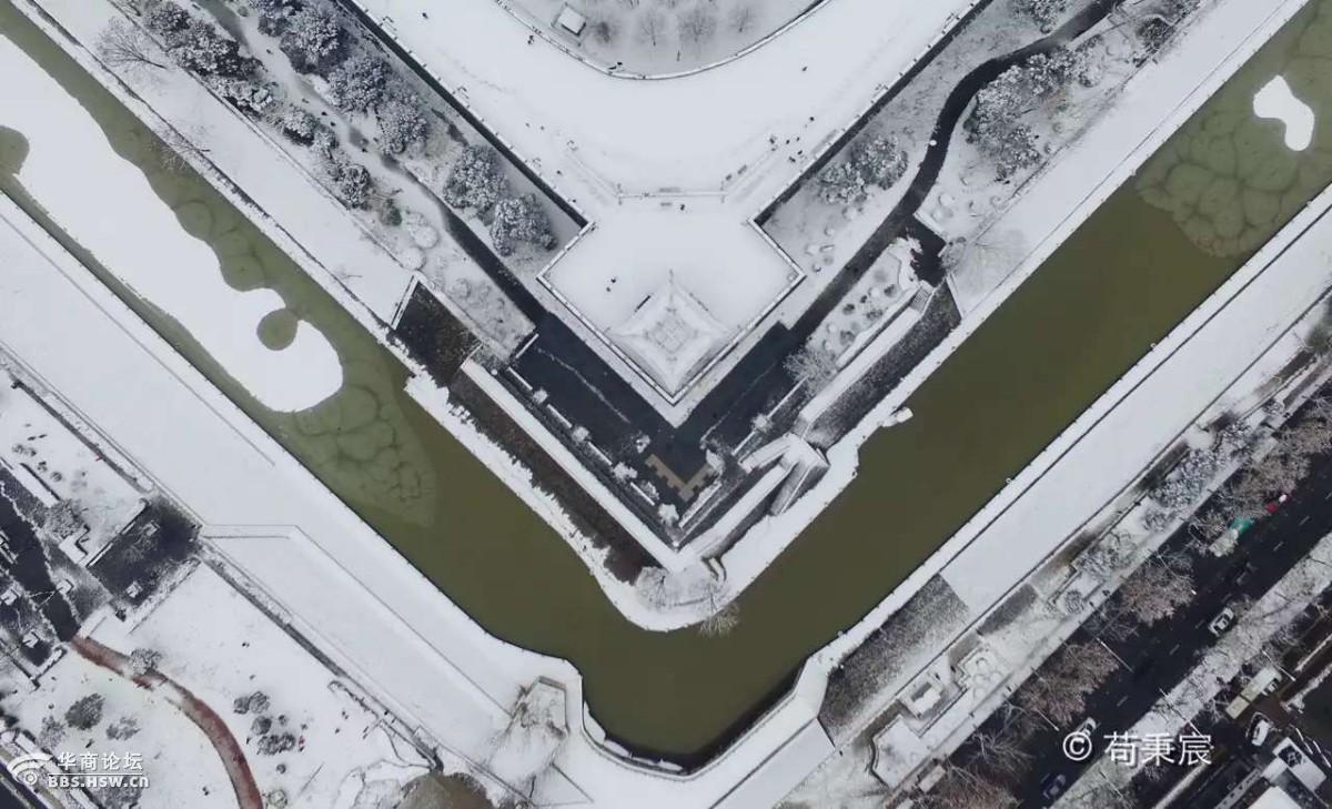 航拍雪后西安 粉妆玉砌难辨古今(8)