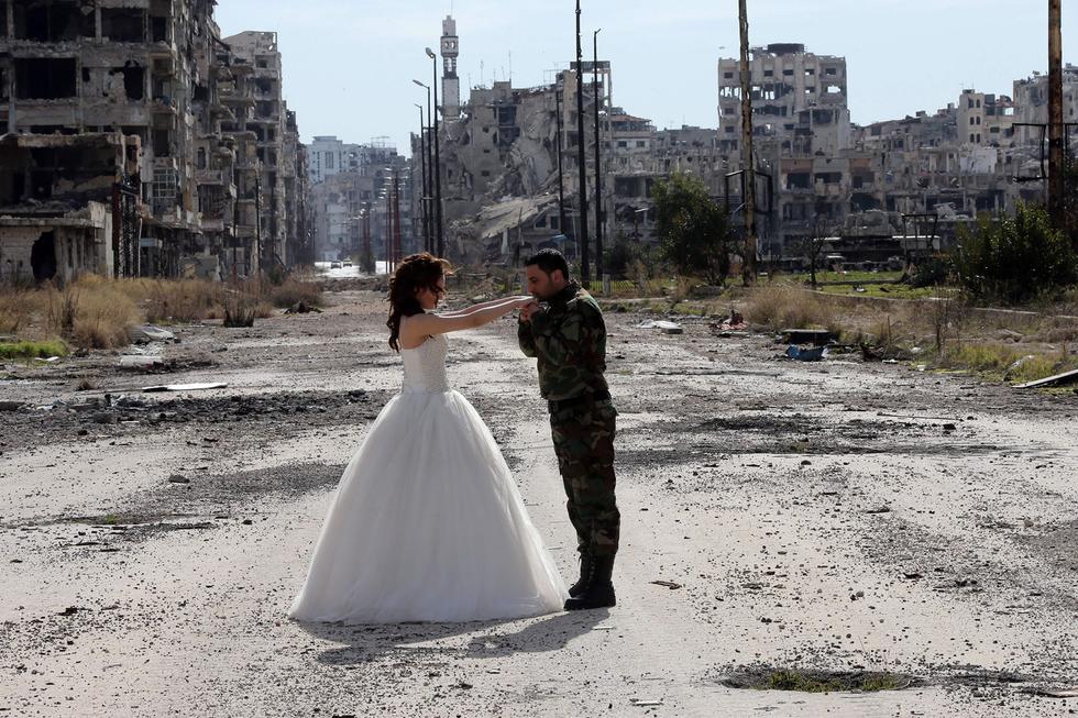 战争婚纱照_叙利亚战争