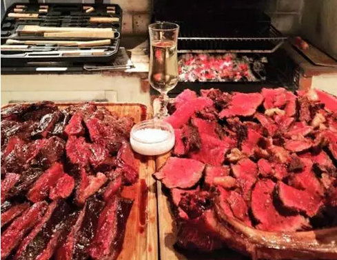 世界上最贵的十种牛肉 b8ac6f4096fc18486fde4f.jpg