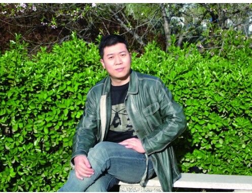 书画名家陈龙的山水艺术