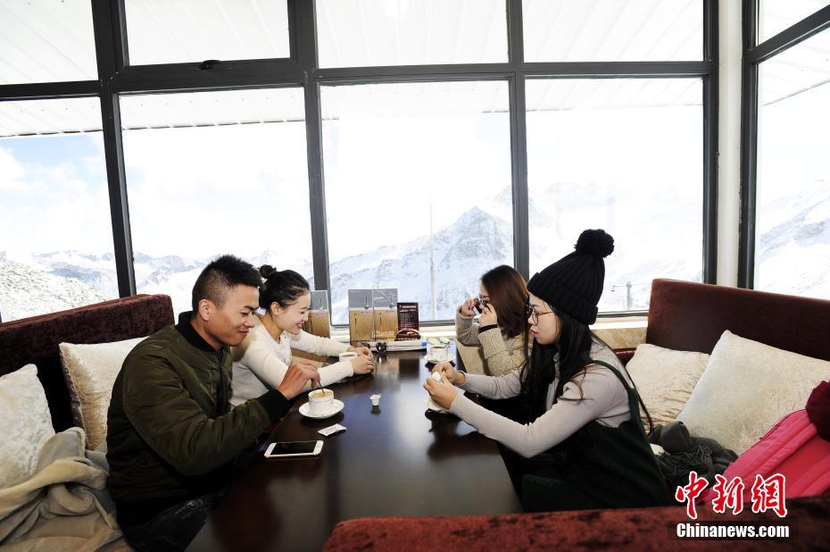 冰山上的『孤獨』咖啡館