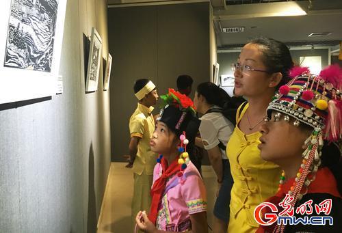 第三届中国·西安国际少儿美术节开幕