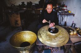 山西大同手工铜器的