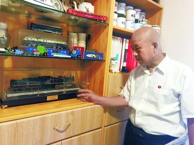 收集数万藏品 铁路迷“博物馆”见证京津冀速度