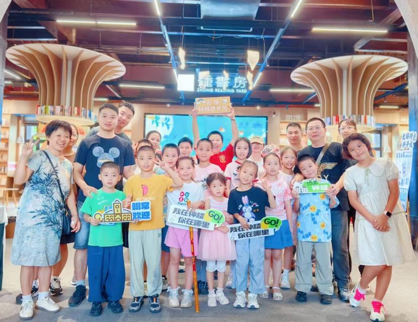 “文艺直通车”开进街巷 文化惠民激活基层文艺生态