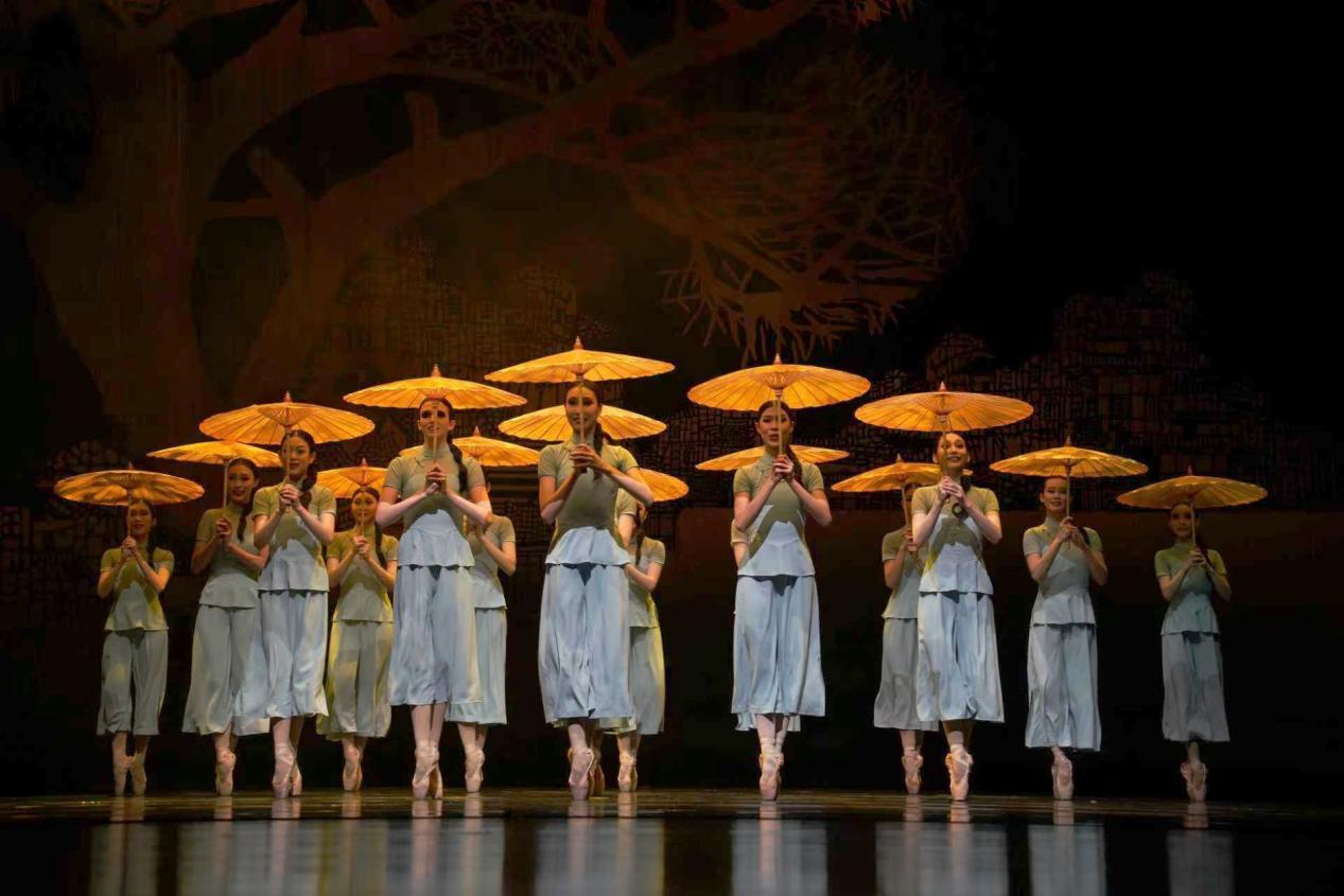 芭蕾舞剧《归来红菱艳》亮相全国舞蹈展演 用足尖谱写抗战史诗
