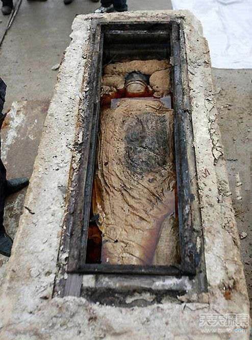 工地挖出700年木箱打开后大惊