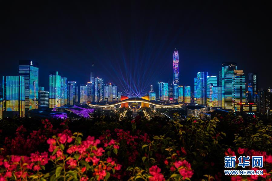 探索越剧多元传承路径：深拥“老朽” 跨界“新秀”