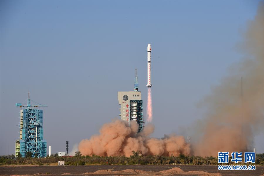 探索越剧多元传承路径：深拥“老朽” 跨界“新秀”