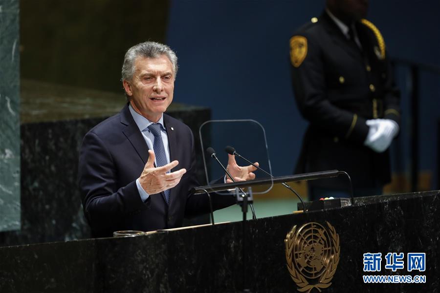 探索越剧多元传承路径：深拥“老朽” 跨界“新秀”