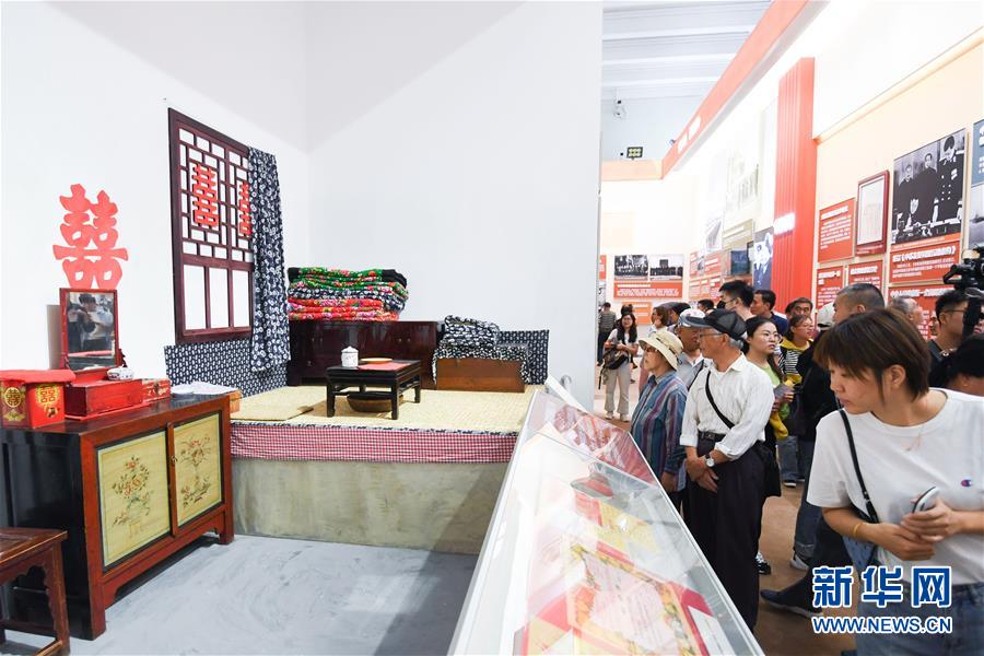 探索越剧多元传承路径：深拥“老朽” 跨界“新秀”