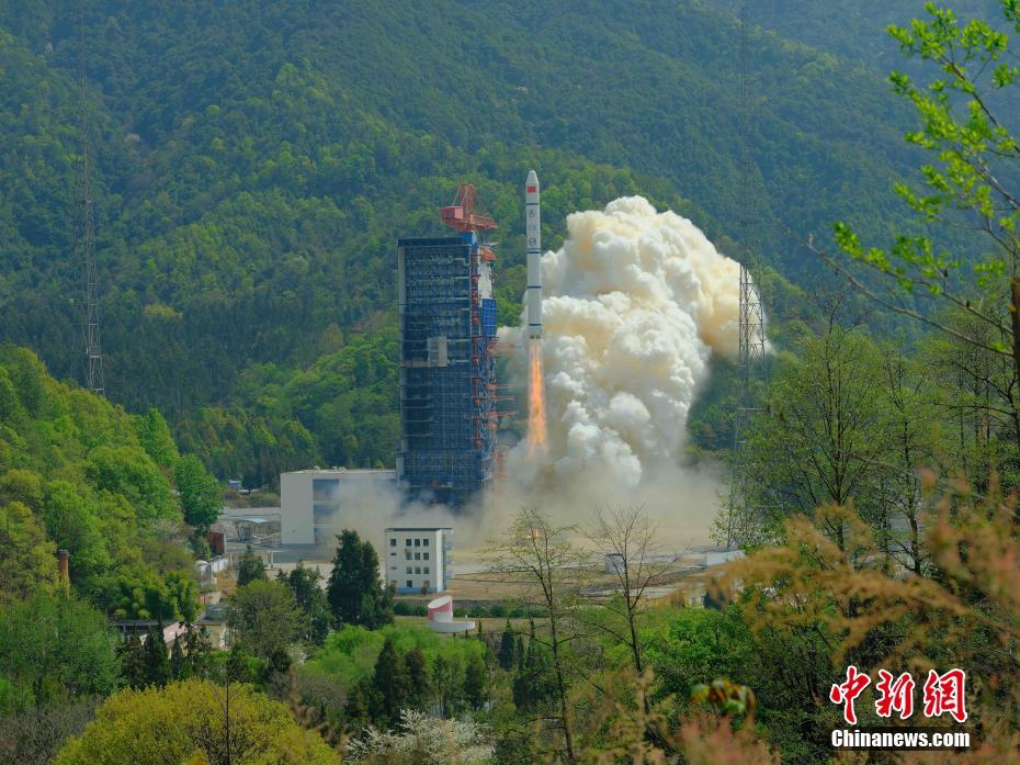美国剧作家特伦斯·麦克纳利感染新冠肺炎去世