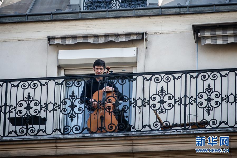 巴黎：音乐不“禁足”