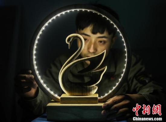 庆“六一” 首艺联云展映经典国产儿童片