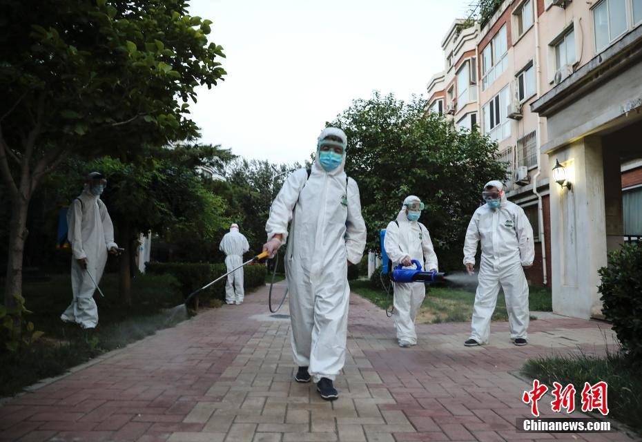 电影《红色土司》首映礼在京举行