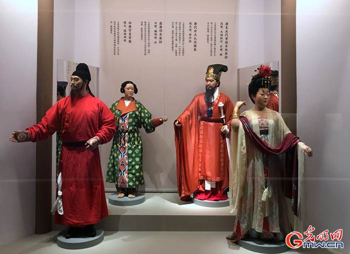 组图丨上至先秦下至明清，从古代服饰变迁读中华文化