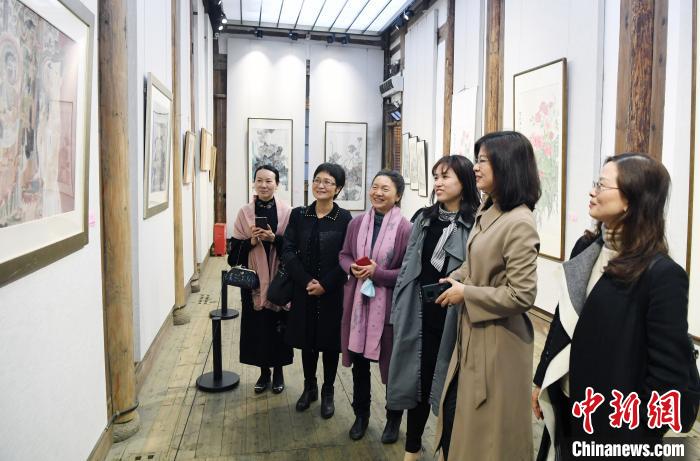 福建中青年著名女画家中国画展“红袖墨韵”
