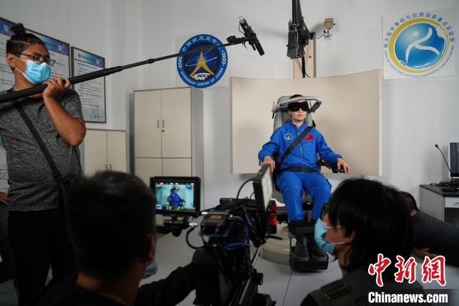 中国首部航天科普巨幕电影《火星使命》预计下半年上映