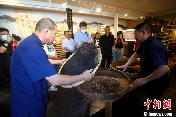 国家级非遗福建坦洋工夫茶制作技艺精品展在京开幕