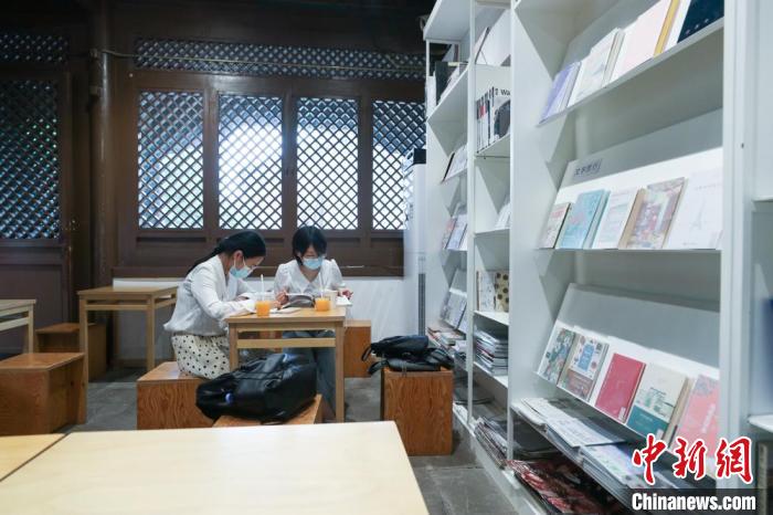 北京市实体书店已达2055家 打造有“烟火味”的城市文化空间