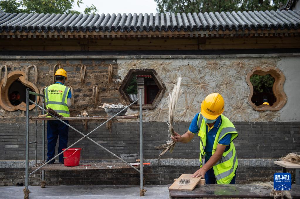 “钉麻揪”古法修缮北京万寿寺