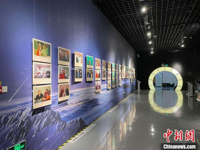“一代天娇——红线女”纪实影像展在广州启动