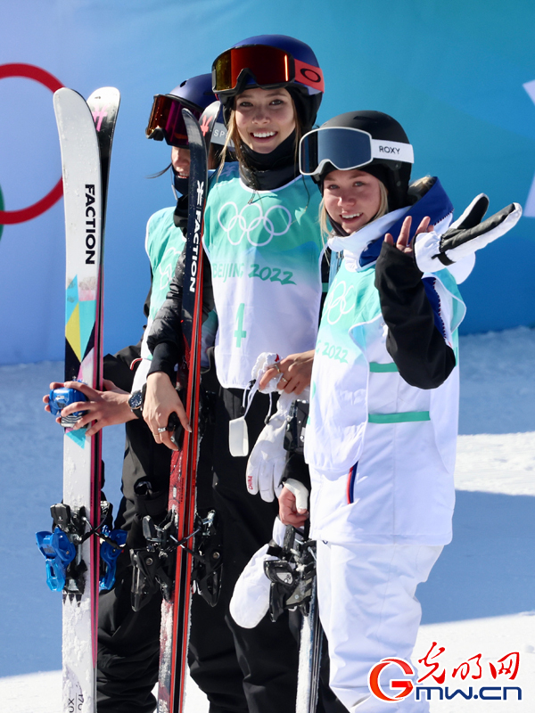 谷爱凌在北京冬奥会自由式滑雪女子大跳台决赛中夺得金牌