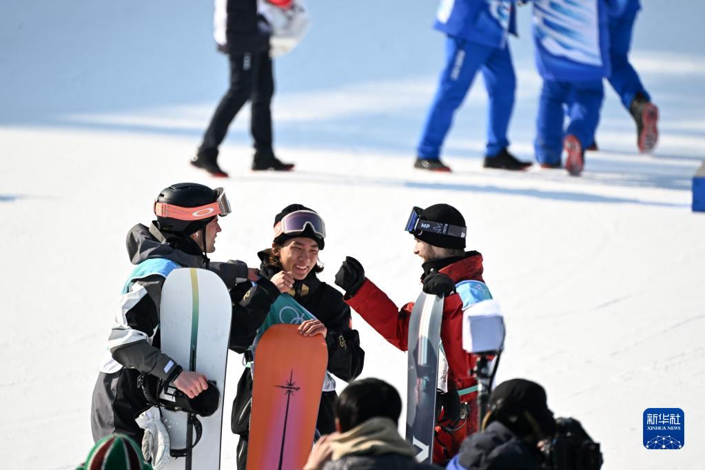 单板滑雪男子大跳台决赛：苏翊鸣夺得金牌