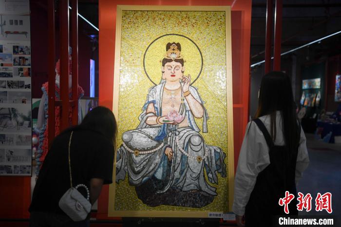 湖南高校举行毕业设计展示周 展学生工匠精神