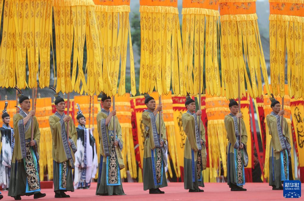 2022年公祭中华人文始祖伏羲大典在甘肃天水举行