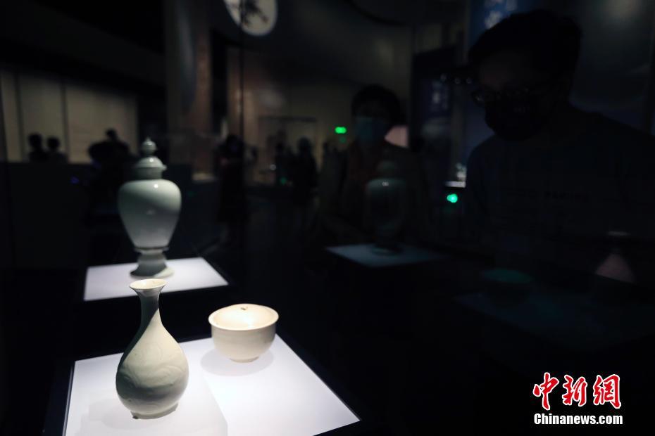 “空明流光——宋瓷·五大名窑特展”亮相成都博物馆
