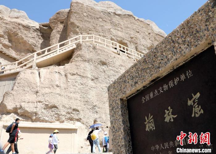 甘肃两处知名丝路遗址开建旅游路 畅连大敦煌文旅圈东线景群 2021年8月初,酒泉市瓜州县境内的榆林窟一角。 魏建军 摄