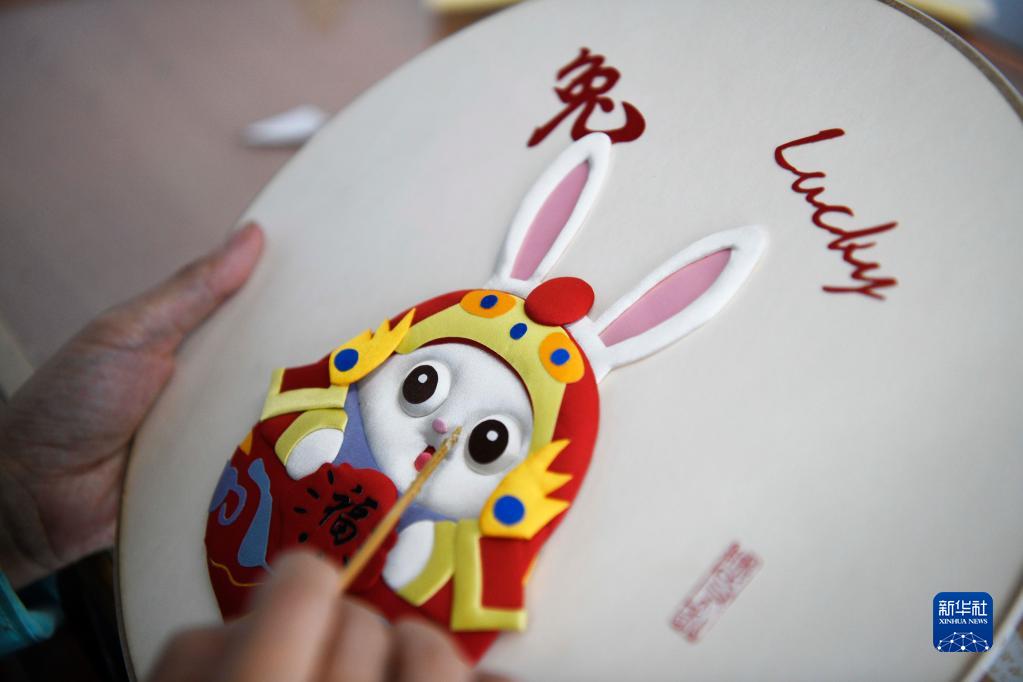 非遗“萌兔”迎新春