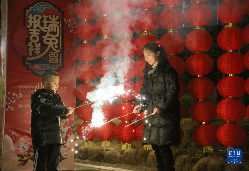 诗意中国——爆竹声中一岁除