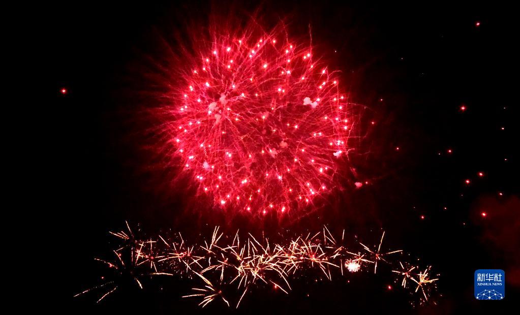 诗意中国——爆竹声中一岁除