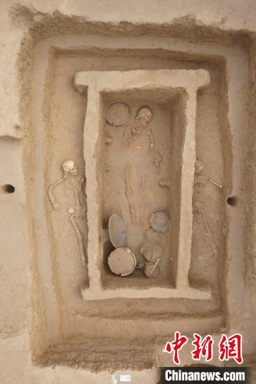 运城绛县西吴壁遗址的M16墓葬。　山西省考古研究院供图