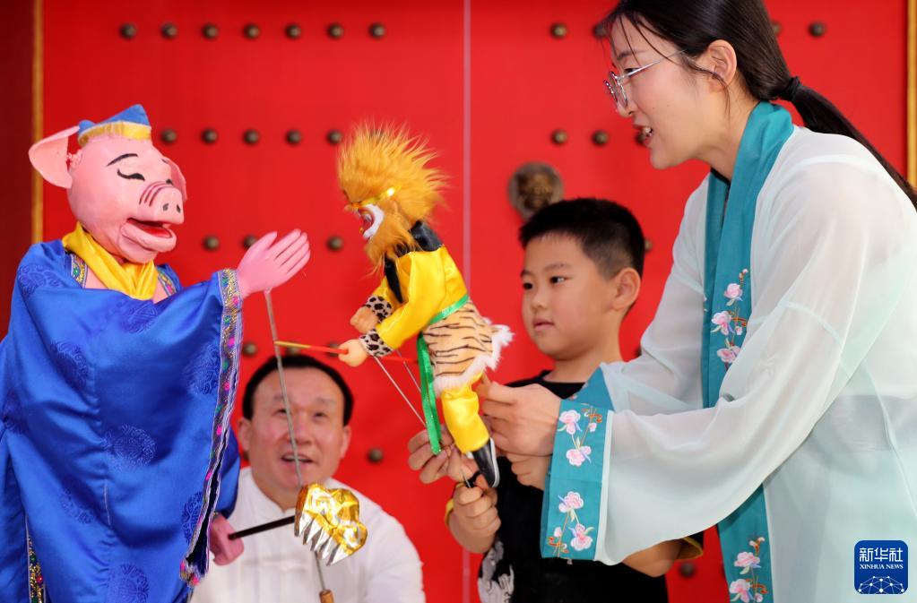 山东莱西：传统木偶艺术走近大众