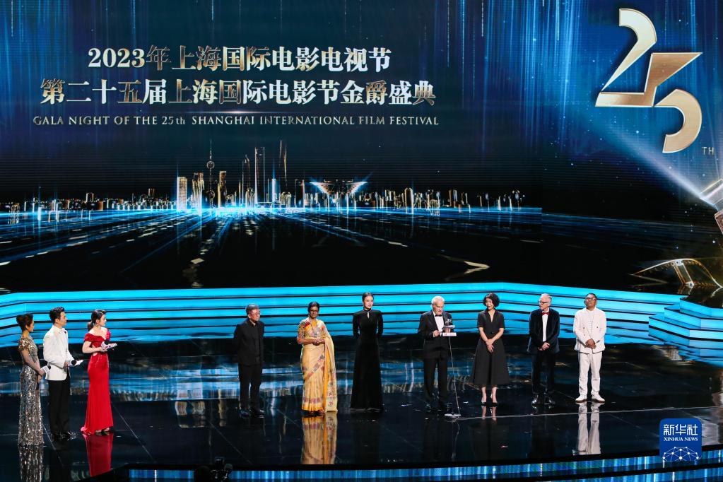 近450部中外佳片集中展映 第25届上海国际电影节揭幕