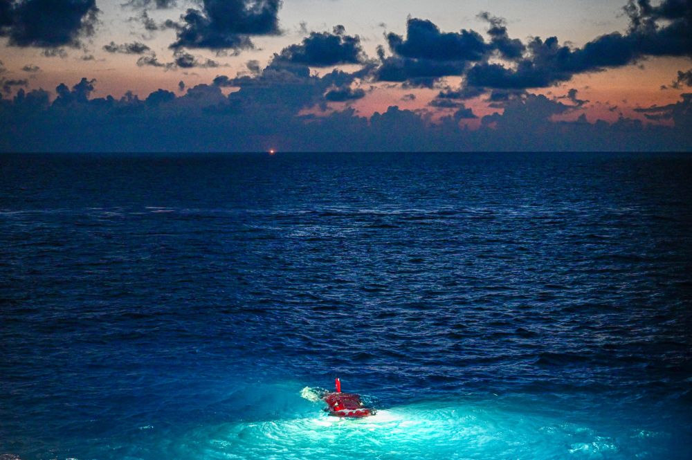 相约千米深蓝 探秘海丝遗珍——南海西北陆坡一号、二号沉船第一阶段考古调查纪实