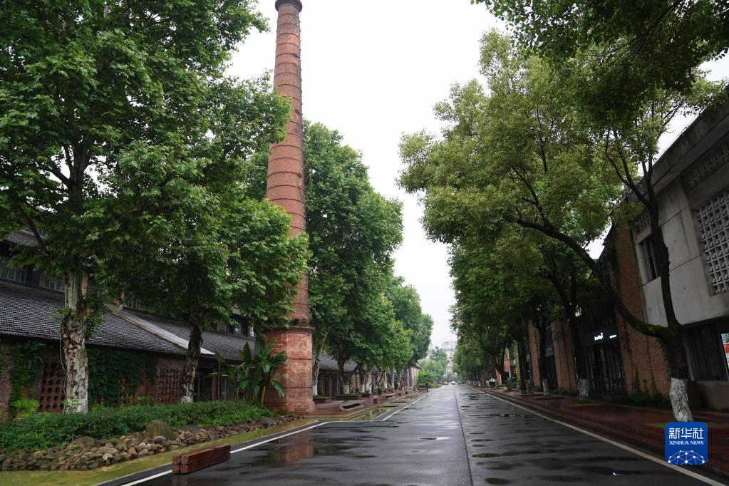 新华全媒+丨解码文化自信的城市样本丨景德镇：工业遗存之上，城市活起来