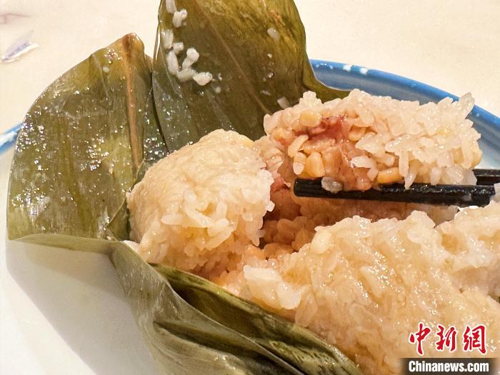 【寻味中华 | 饮食】广式咸肉粽里的岭南滋味