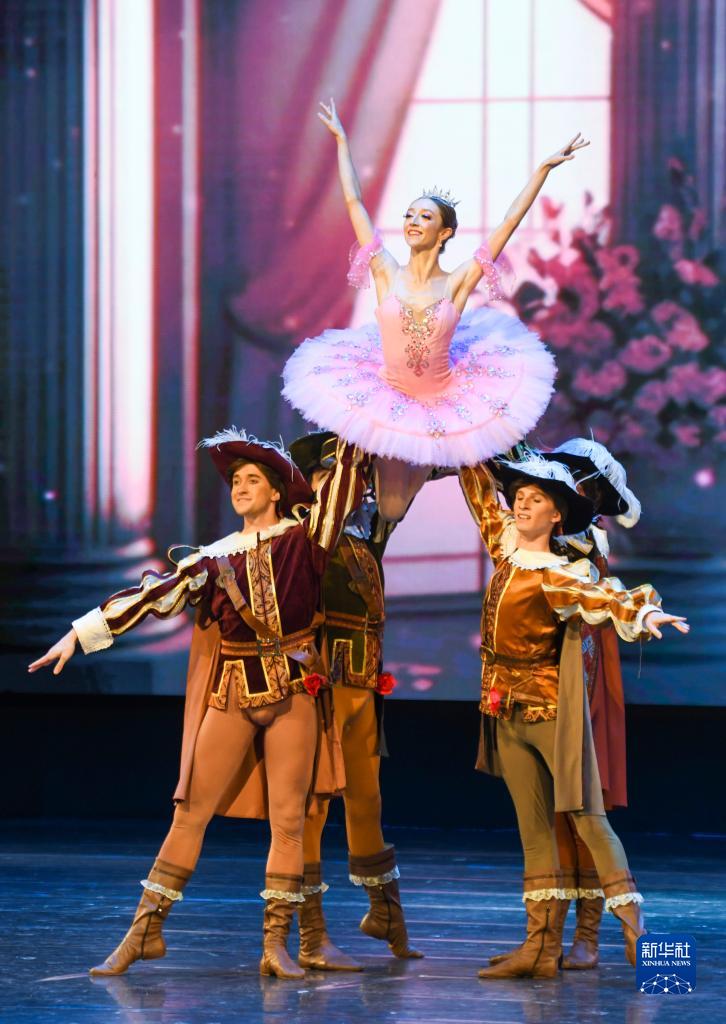 白俄罗斯芭蕾剧目《睡美人》在乌鲁木齐上演