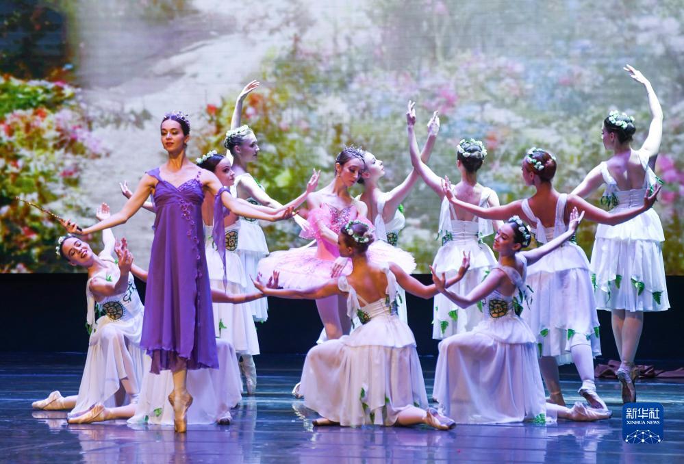 白俄罗斯芭蕾剧目《睡美人》在乌鲁木齐上演