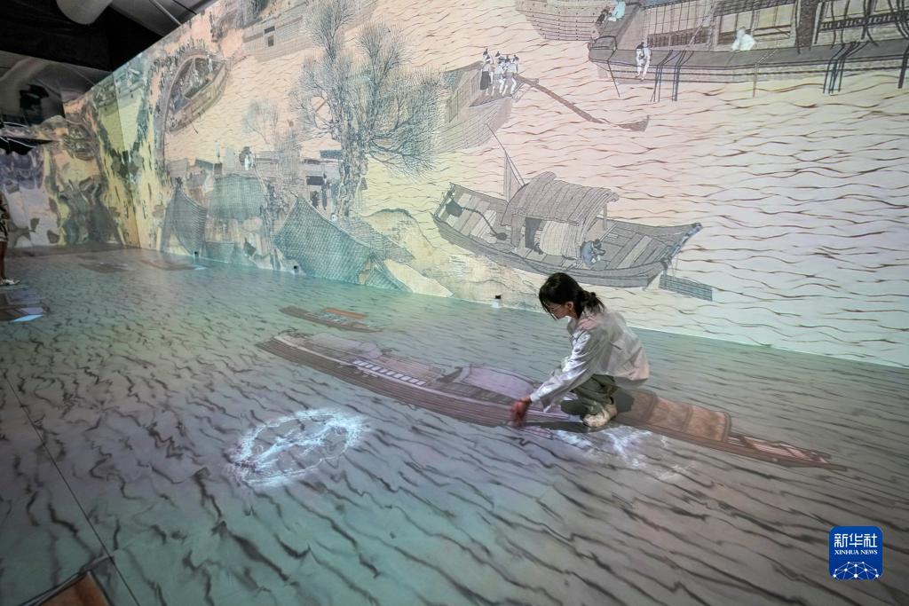 《画游清明上河 ——故宫沉浸艺术展》在渝开展