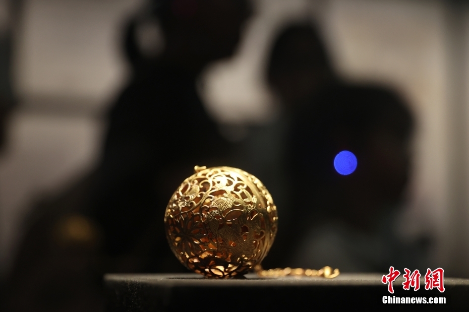 “大运热”带火成都“文博热” 文化成都引游客“打卡”巴蜀文化