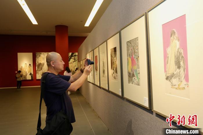 中国国家画院六人展在天津美术馆开展 100余件作品展时代气象
