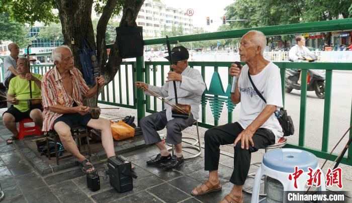 （寻味中华丨戏曲）广西彩调：活跃在乡间田野的快乐剧种